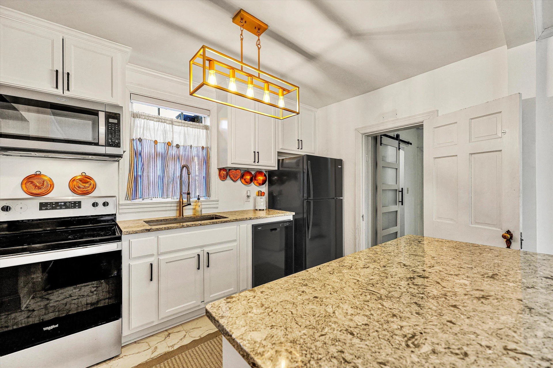 925 Mulberry RD - Photo 17