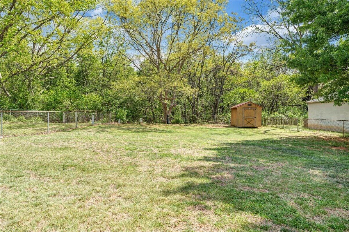 619 Elmcrest ST NE - Photo 20