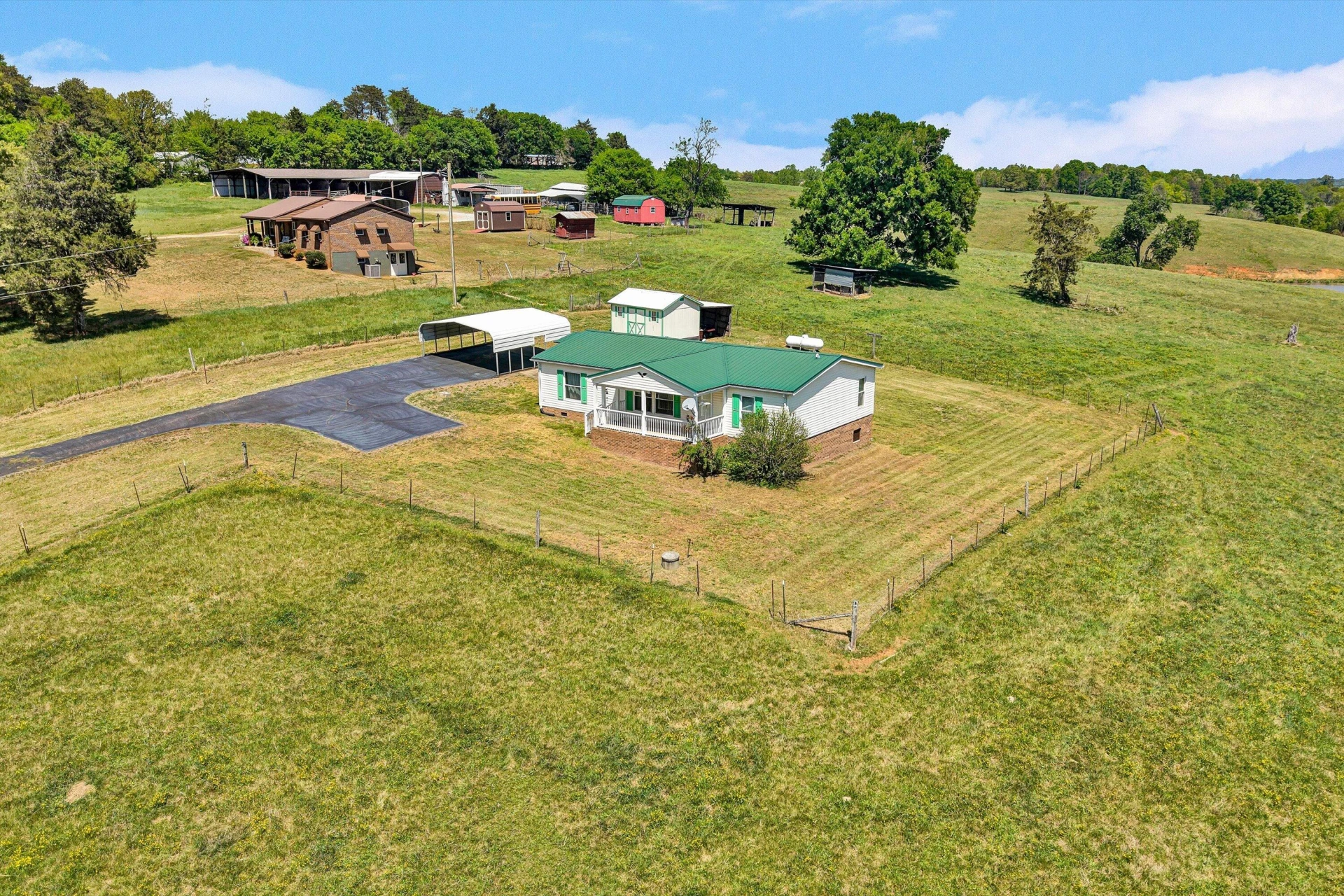 2583 Milton Hwy - Photo 2