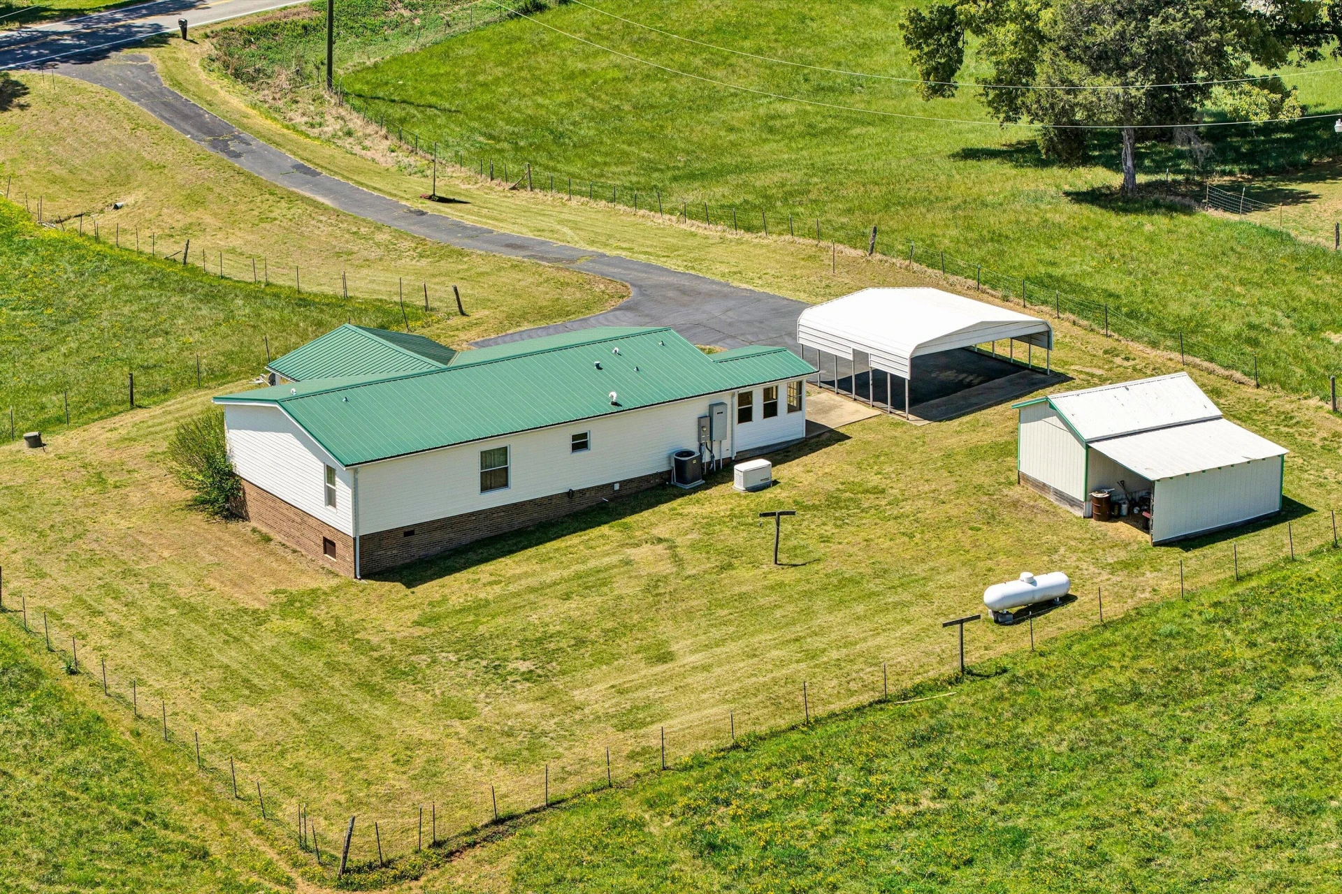 2583 Milton Hwy - Photo 34