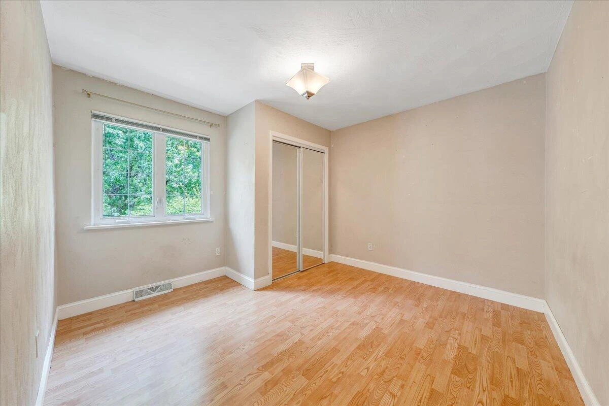 1602 Glenwood CIR SE - Photo 15