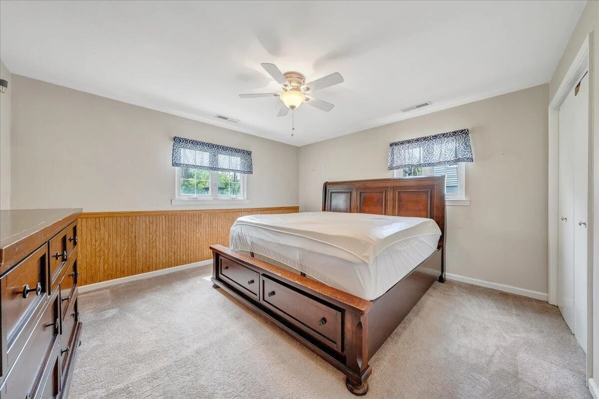 1602 Glenwood CIR SE - Photo 17