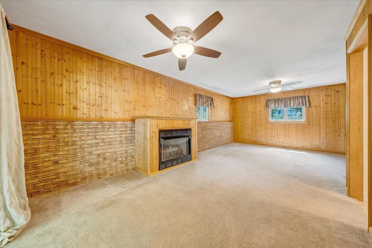 1602 Glenwood CIR SE - Photo 20