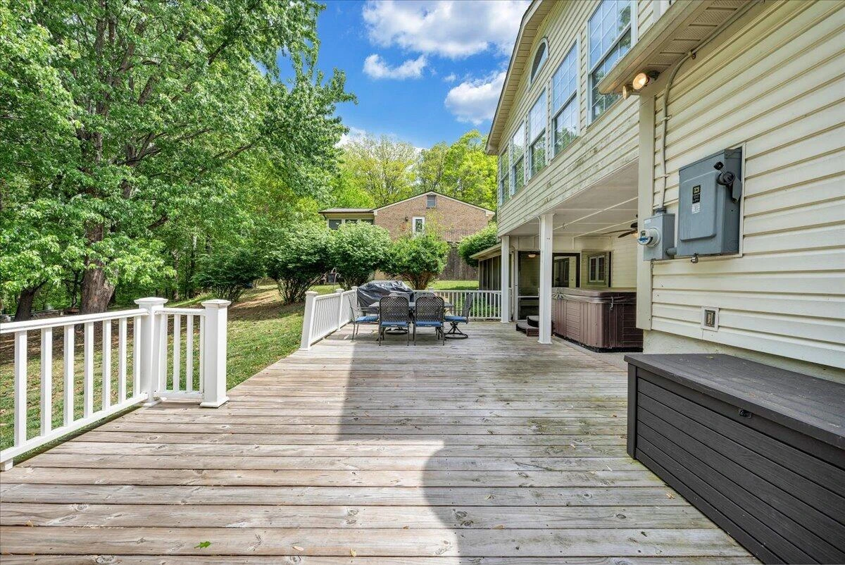 1602 Glenwood CIR SE - Photo 28