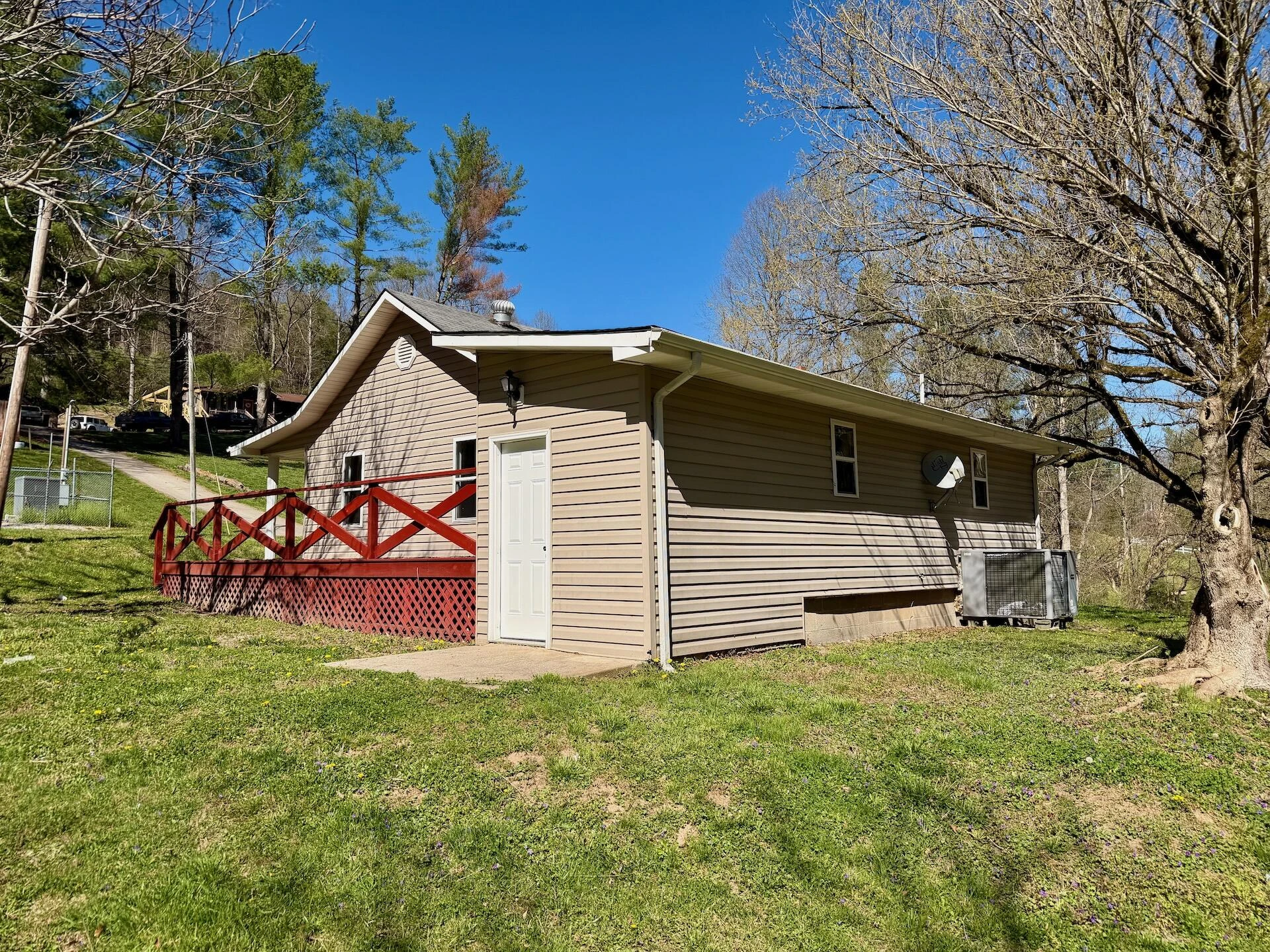 1297 Dry Creek RD - Photo 12