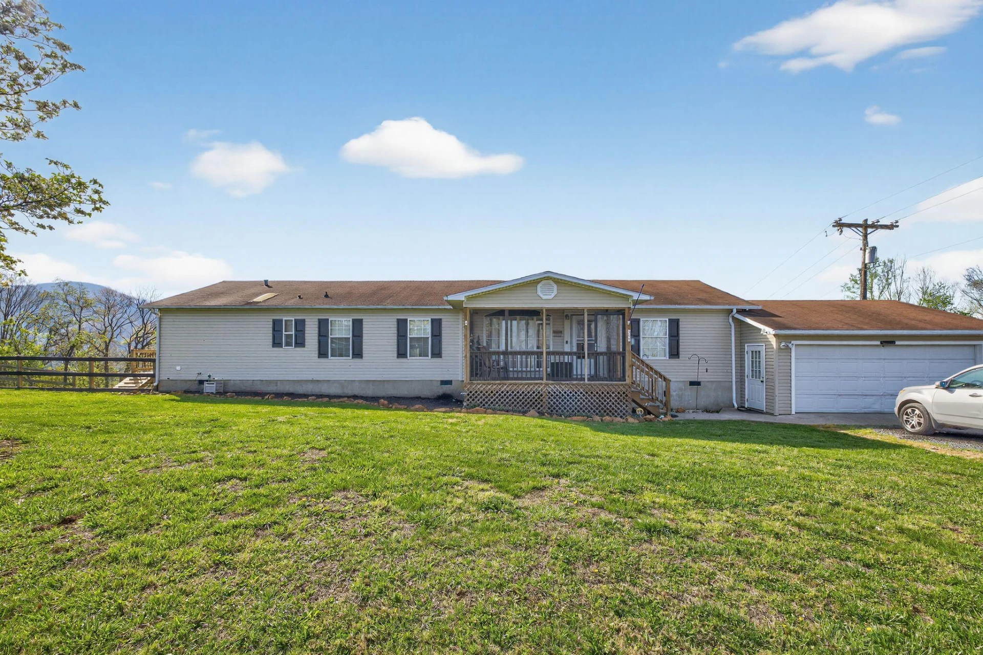 355 Clan Alpine WAY