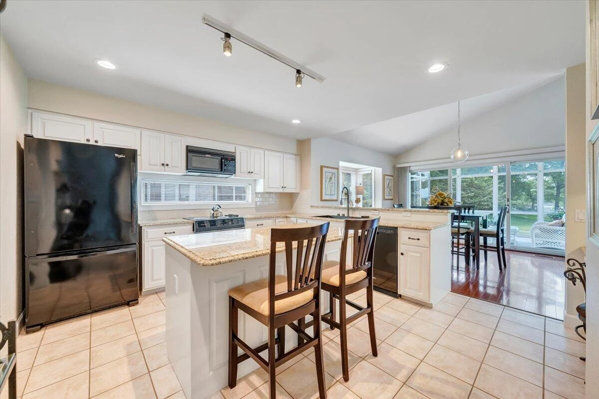 30 Island Green DR #UNIT 4 - Photo 23