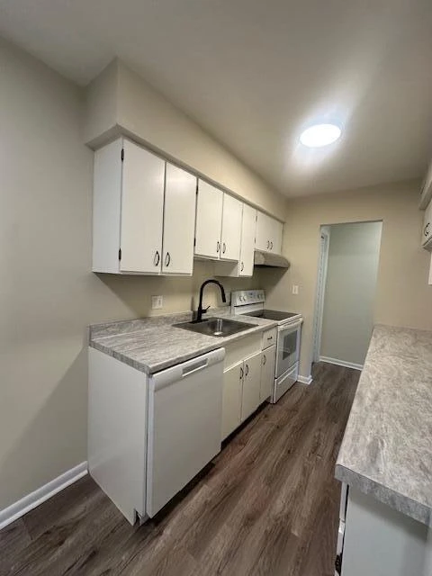 2840 Colonial AVE SW #A-10 - Photo 3
