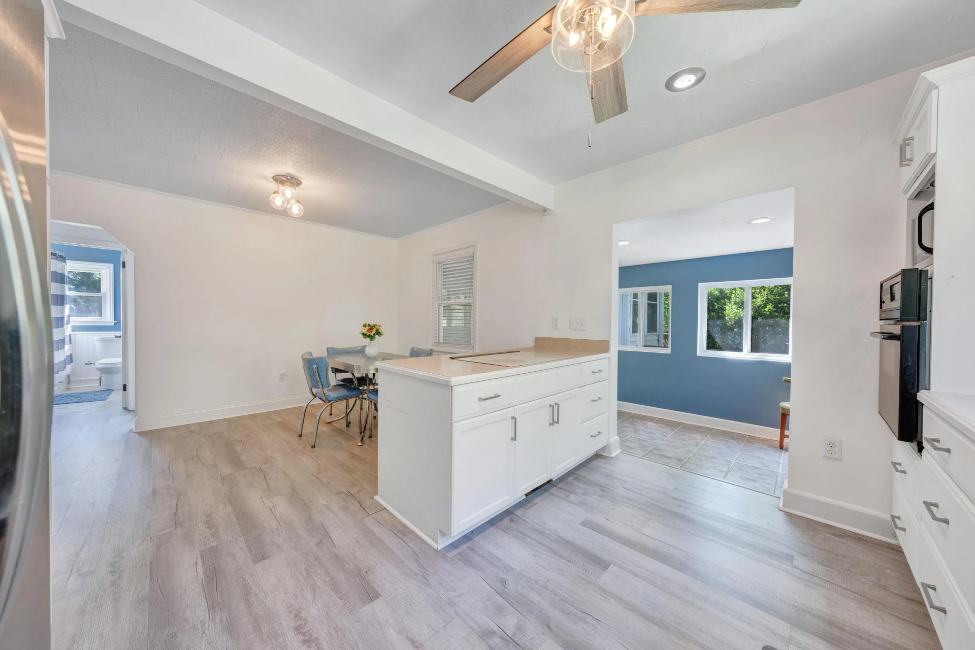 6256 Shady Acres DR - Photo 10