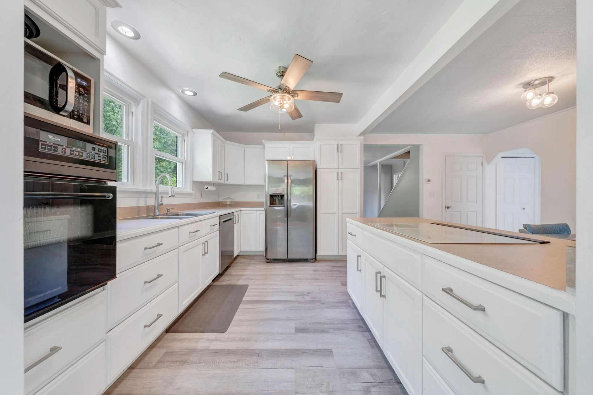 6256 Shady Acres DR - Photo 11