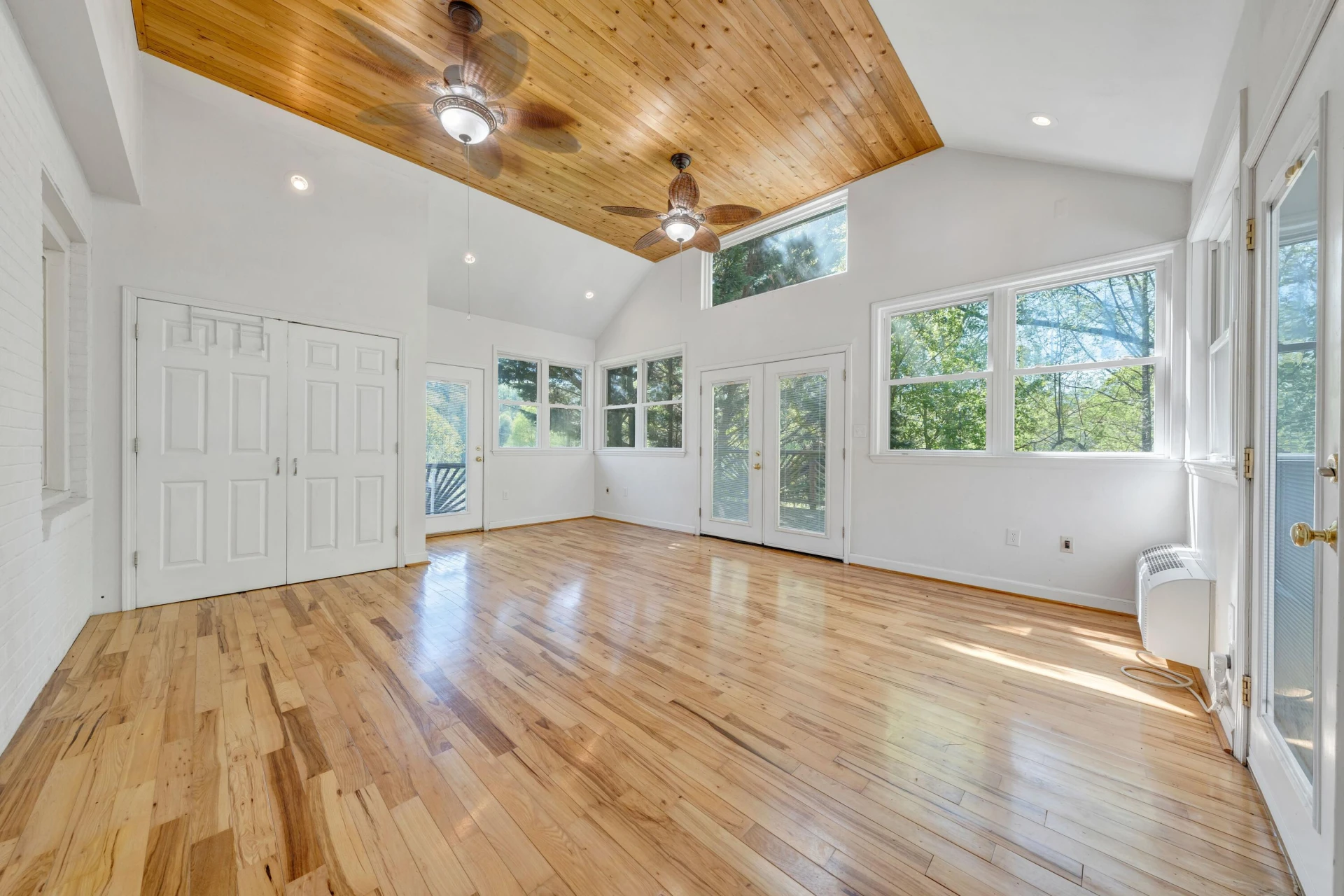 6256 Shady Acres DR - Photo 18