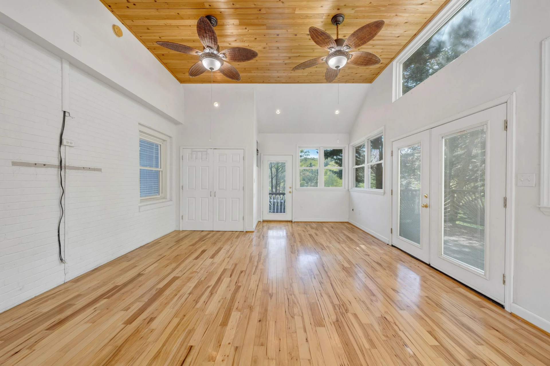 6256 Shady Acres DR - Photo 21