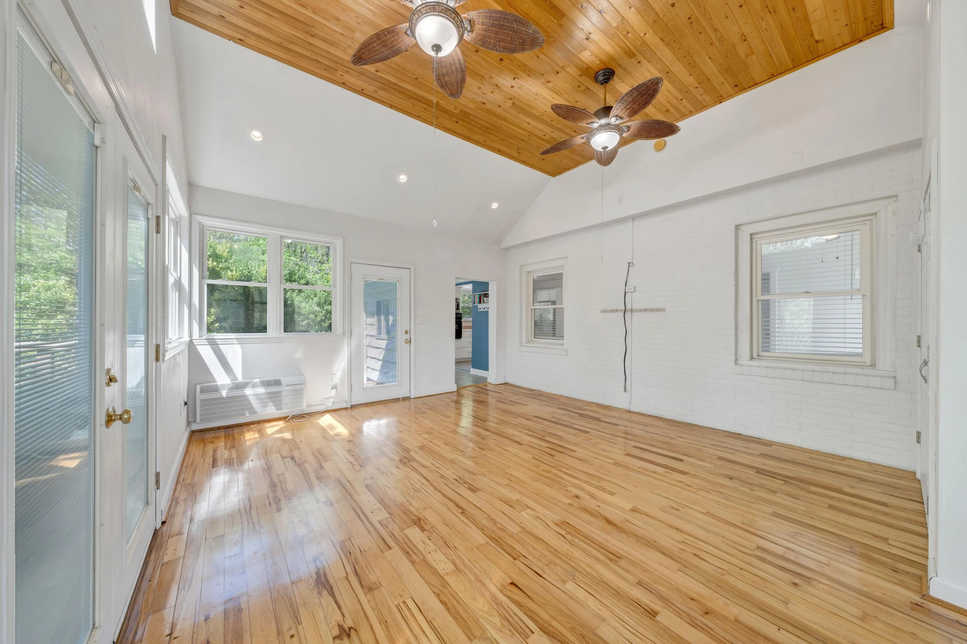 6256 Shady Acres DR - Photo 23