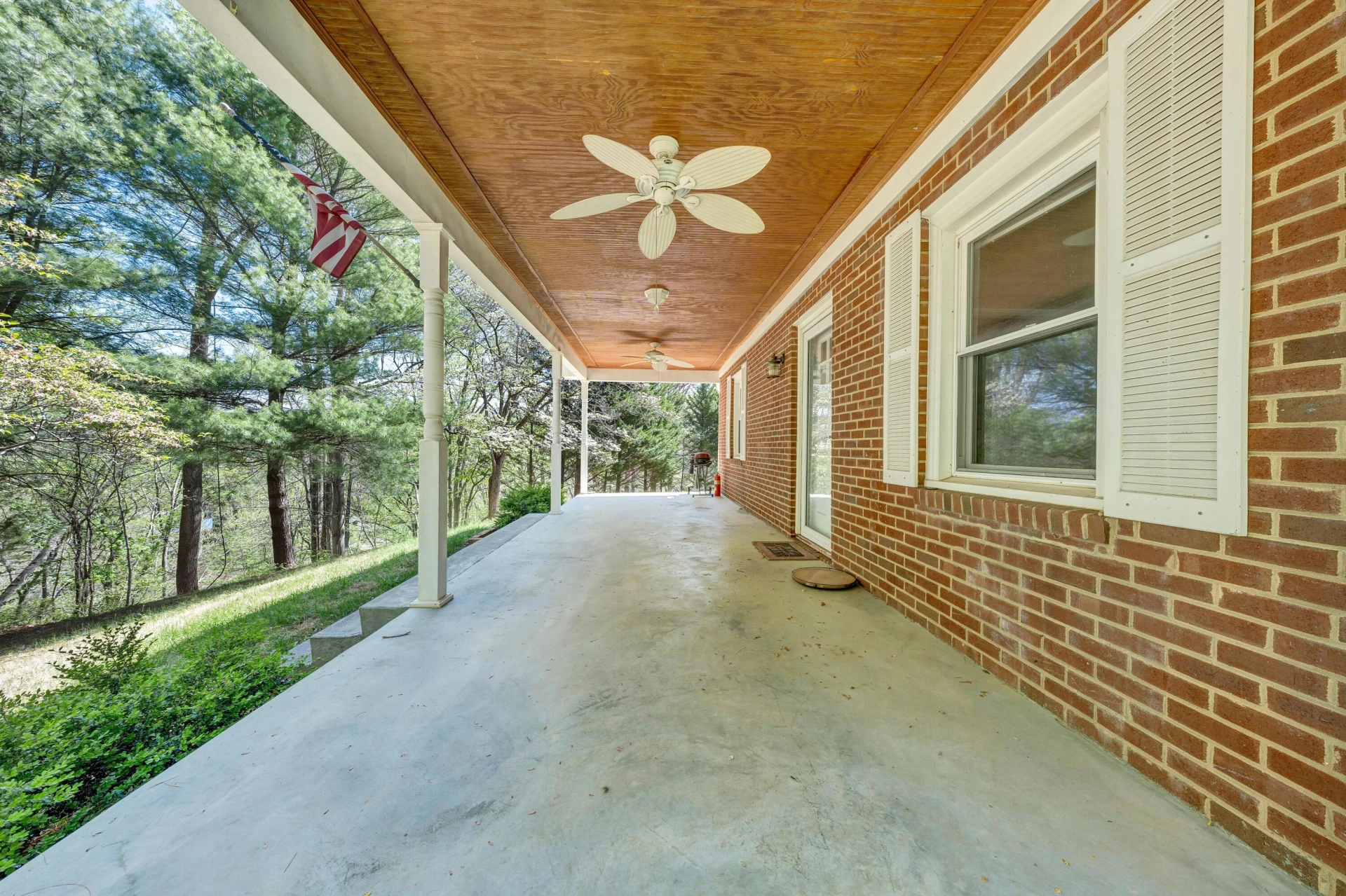 6256 Shady Acres DR - Photo 3