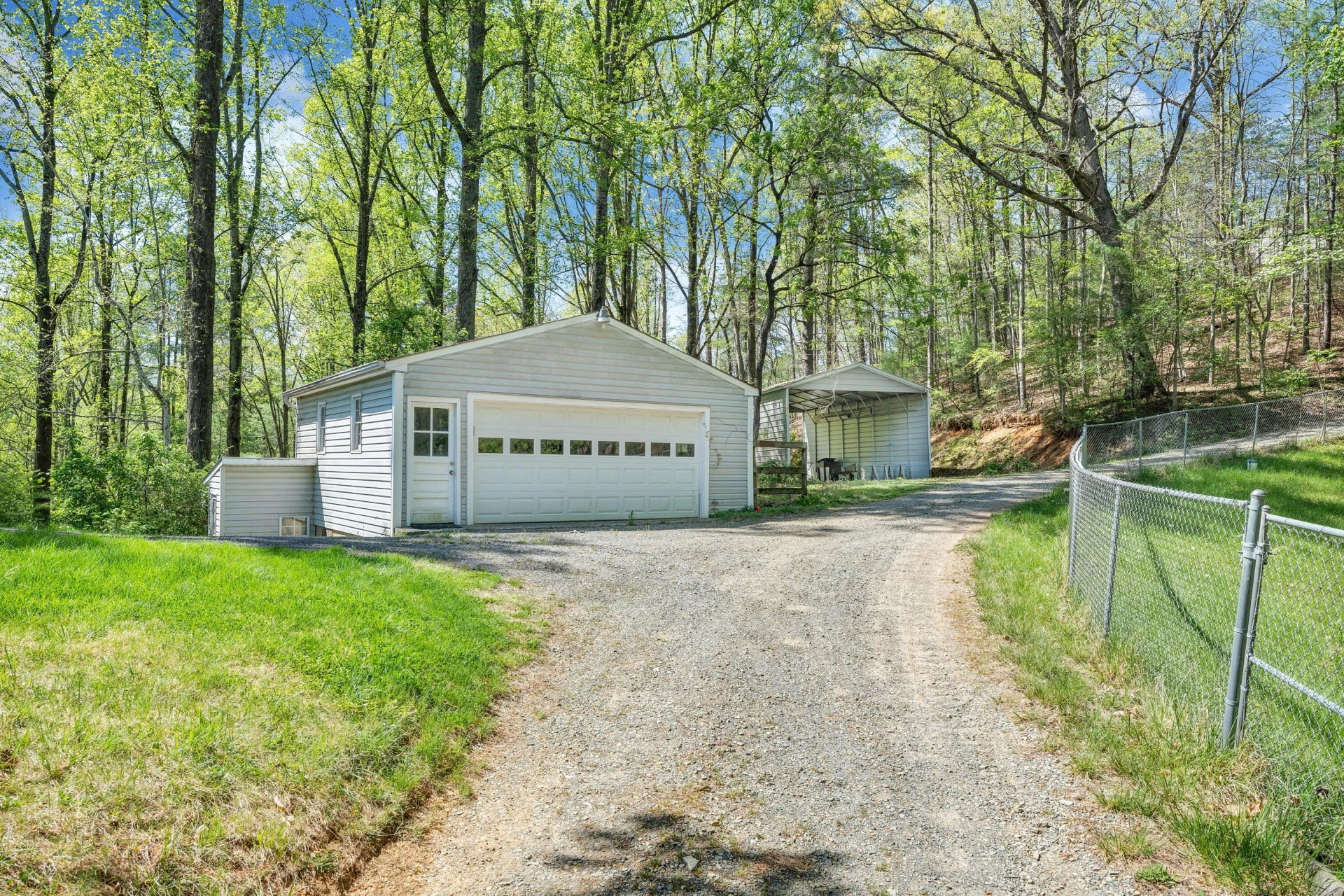 6256 Shady Acres DR - Photo 32