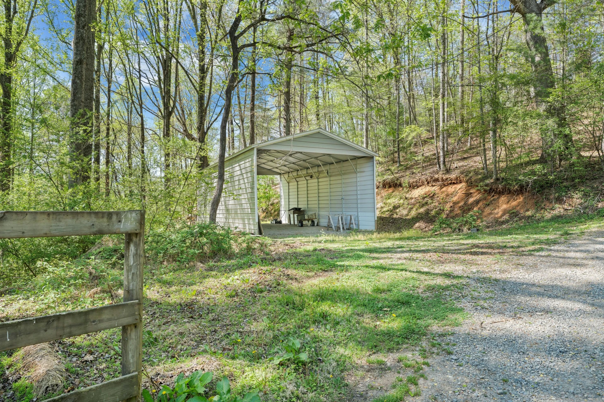 6256 Shady Acres DR - Photo 36