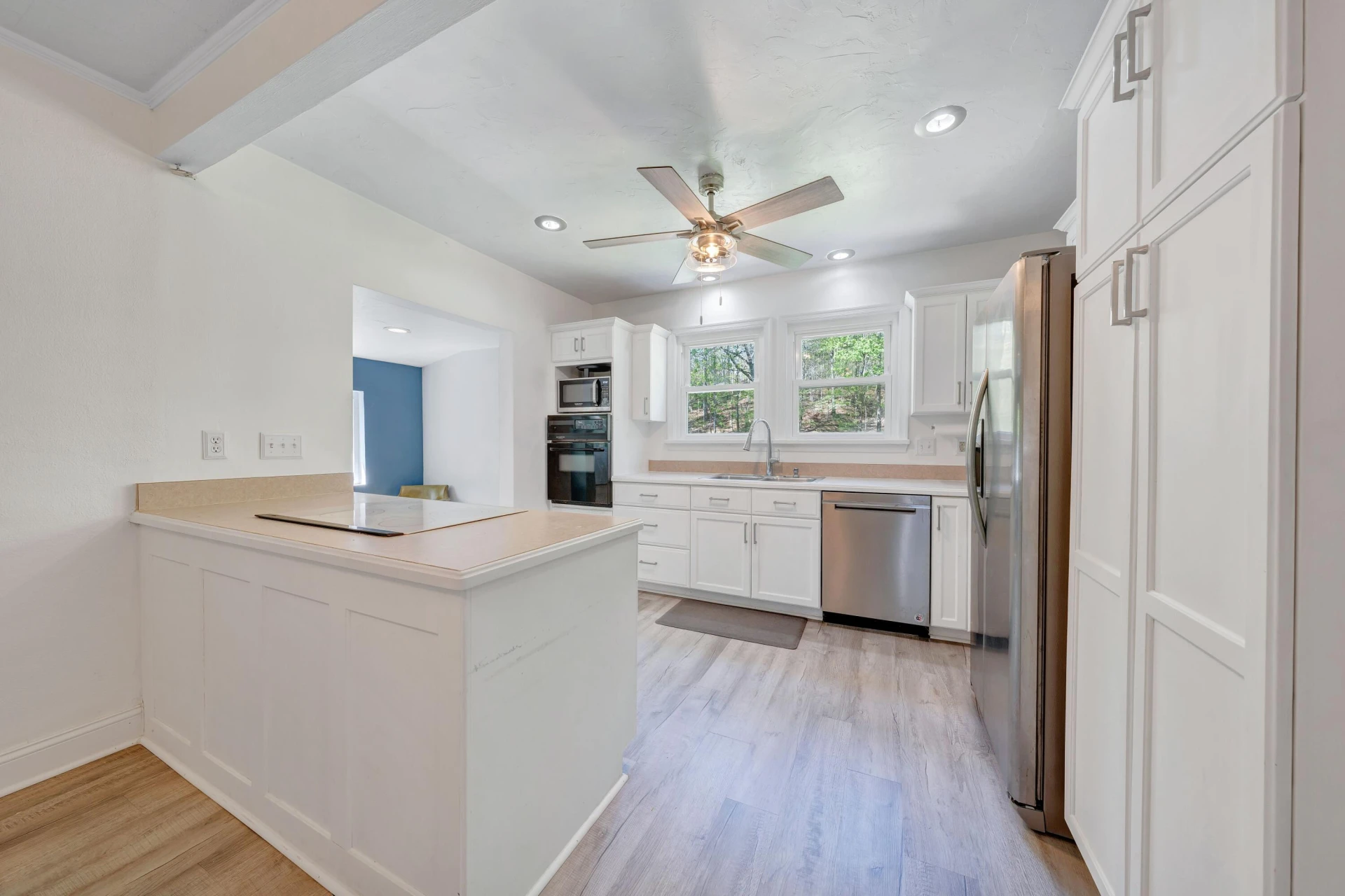 6256 Shady Acres DR - Photo 9