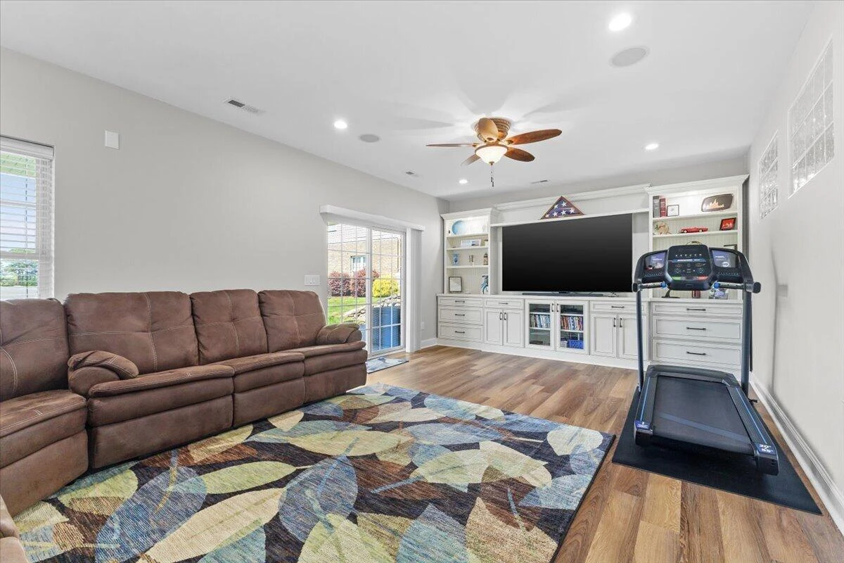 225 Lands End CIR - Photo 39