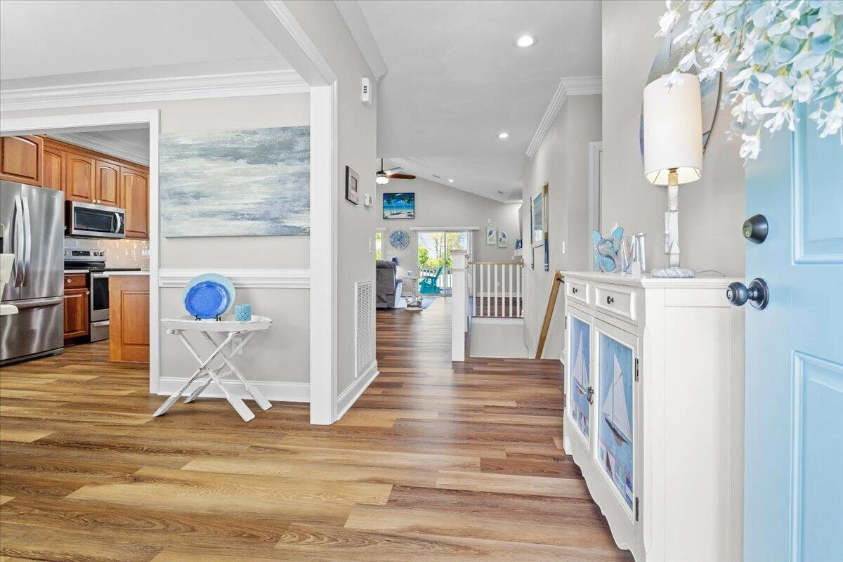 225 Lands End CIR - Photo 4