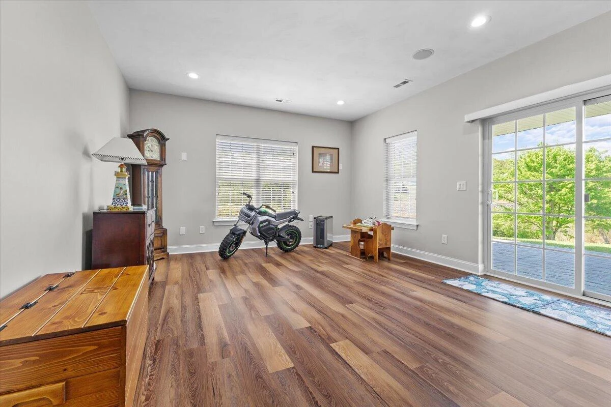 225 Lands End CIR - Photo 41