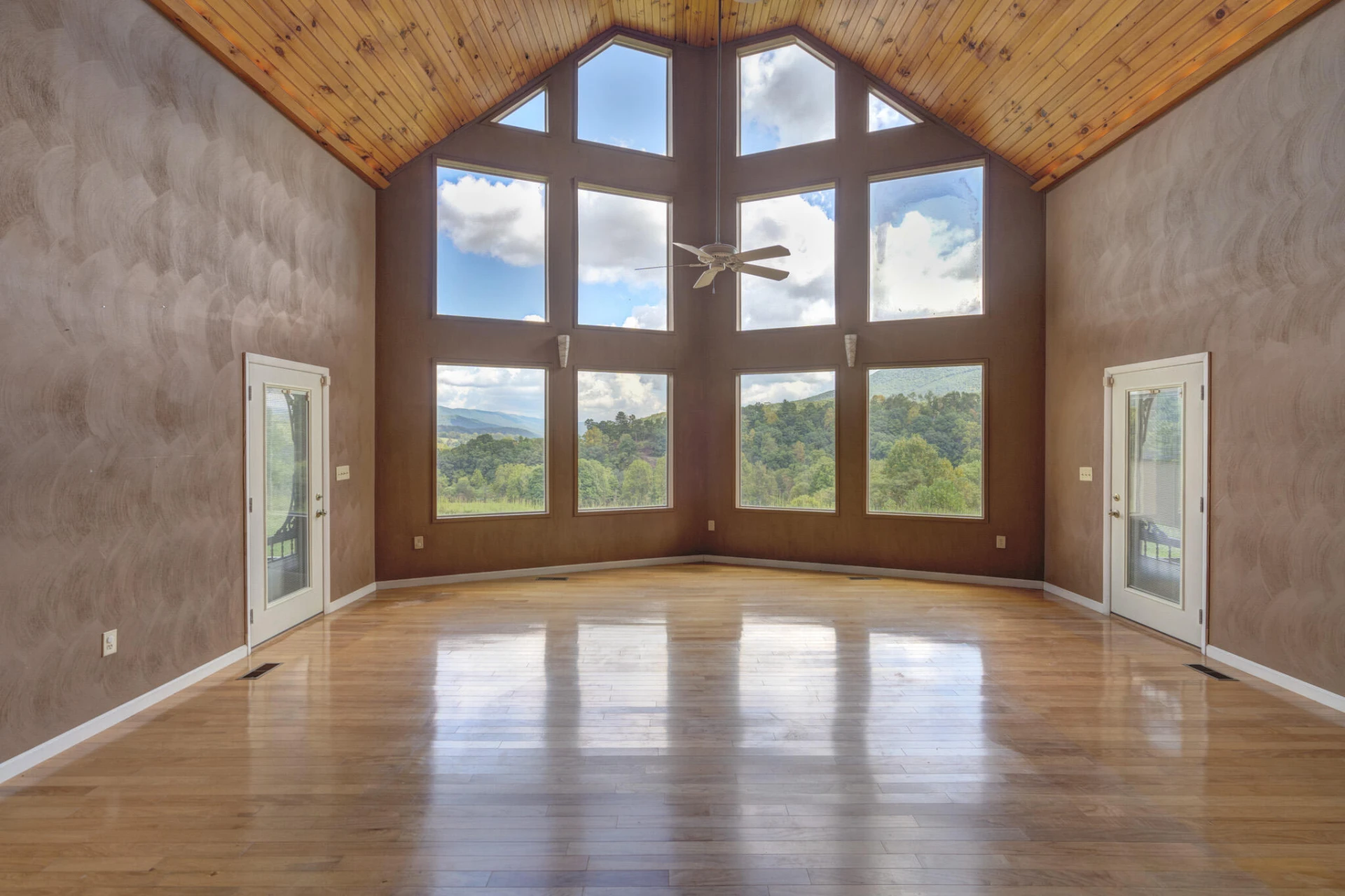 1782 Wolf Creek RD - Photo 13
