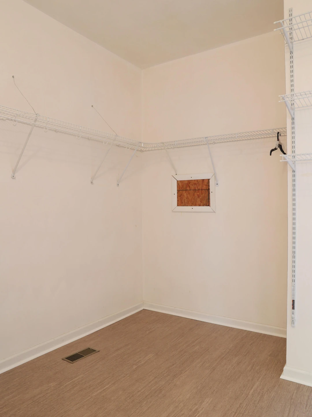 1782 Wolf Creek RD - Photo 47