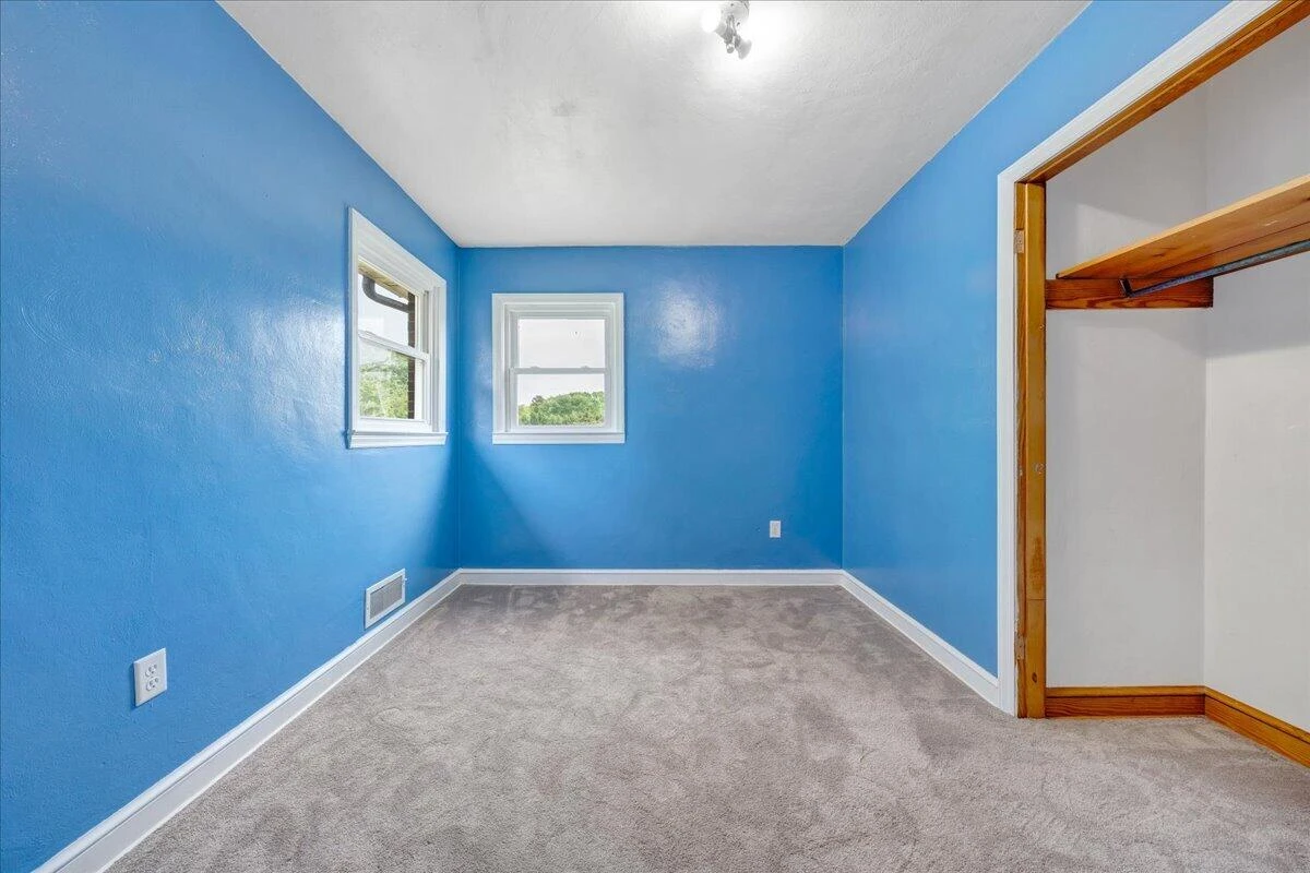 795 Longview DR - Photo 15