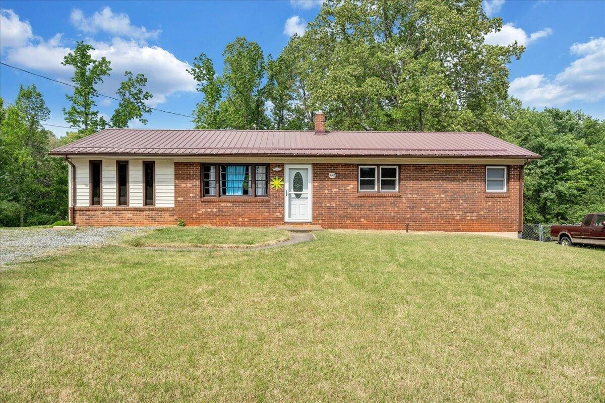 795 Longview DR - Photo 25