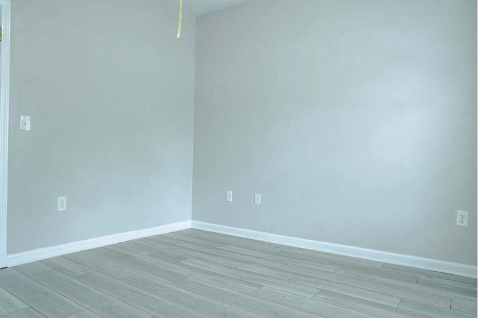 8205 Emerald Court DR - Photo 19