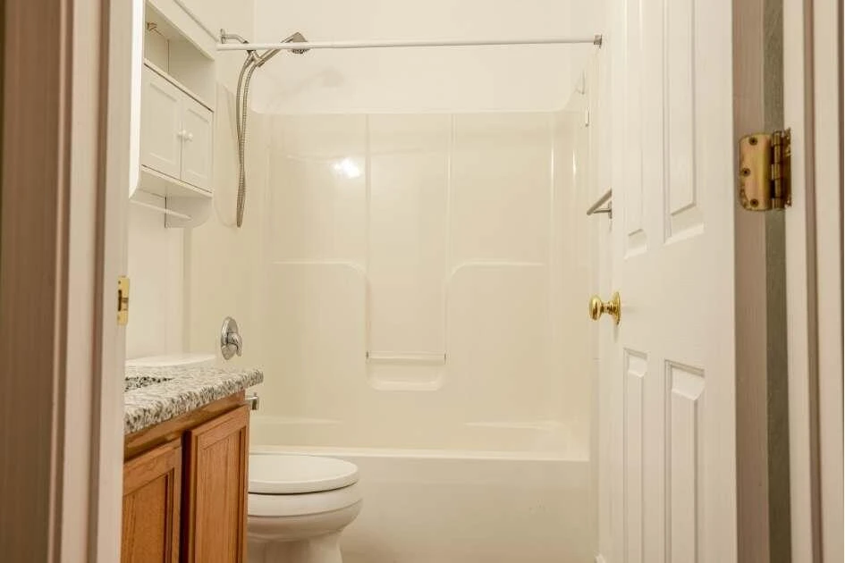 8205 Emerald Court DR - Photo 20