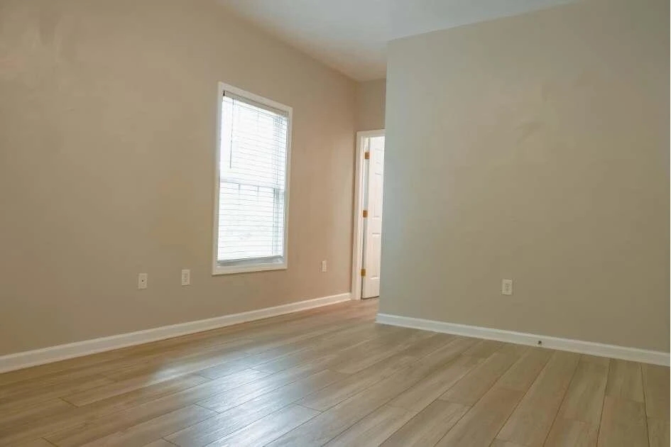 8205 Emerald Court DR - Photo 23