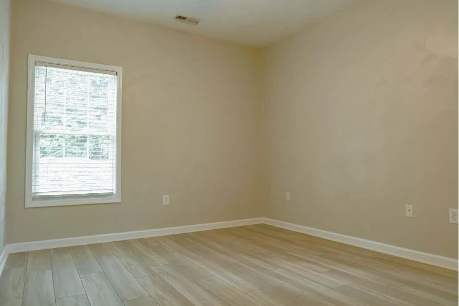 8205 Emerald Court DR - Photo 24