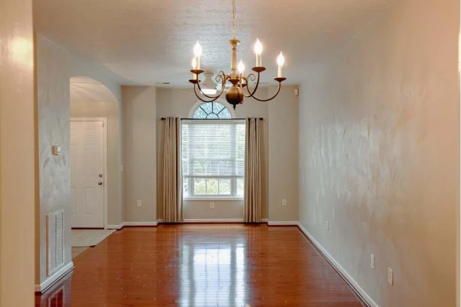 8205 Emerald Court DR - Photo 4