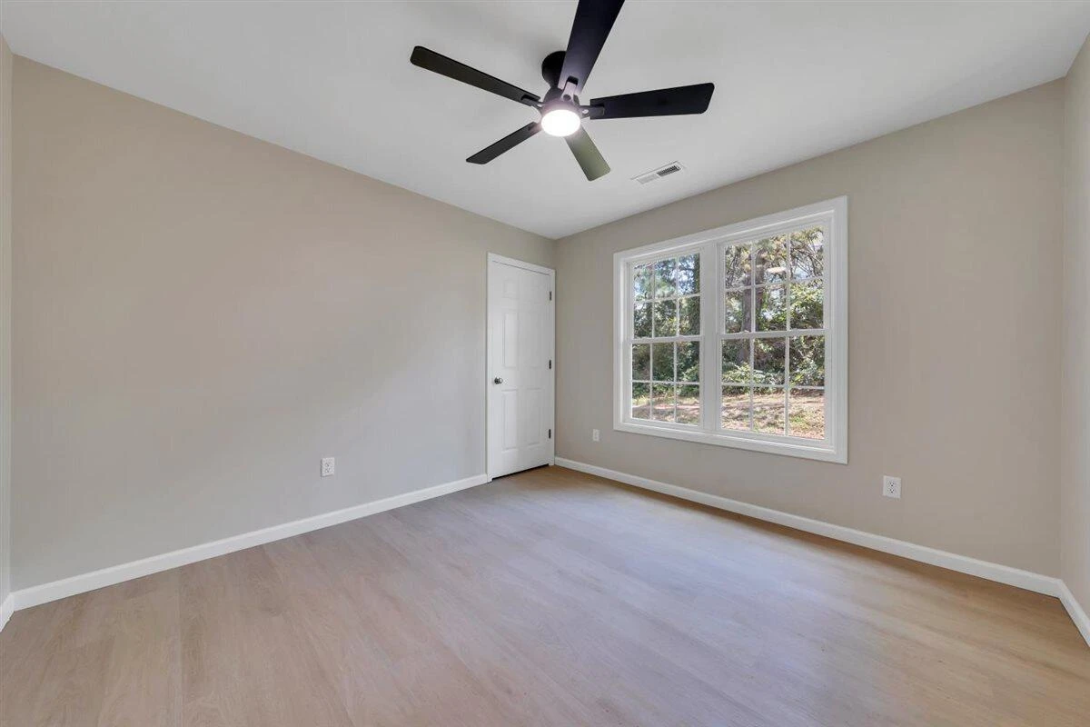 515 Cedar AVE - Photo 19