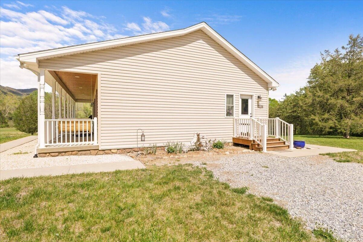 4133 Grove Hill RD - Photo 36