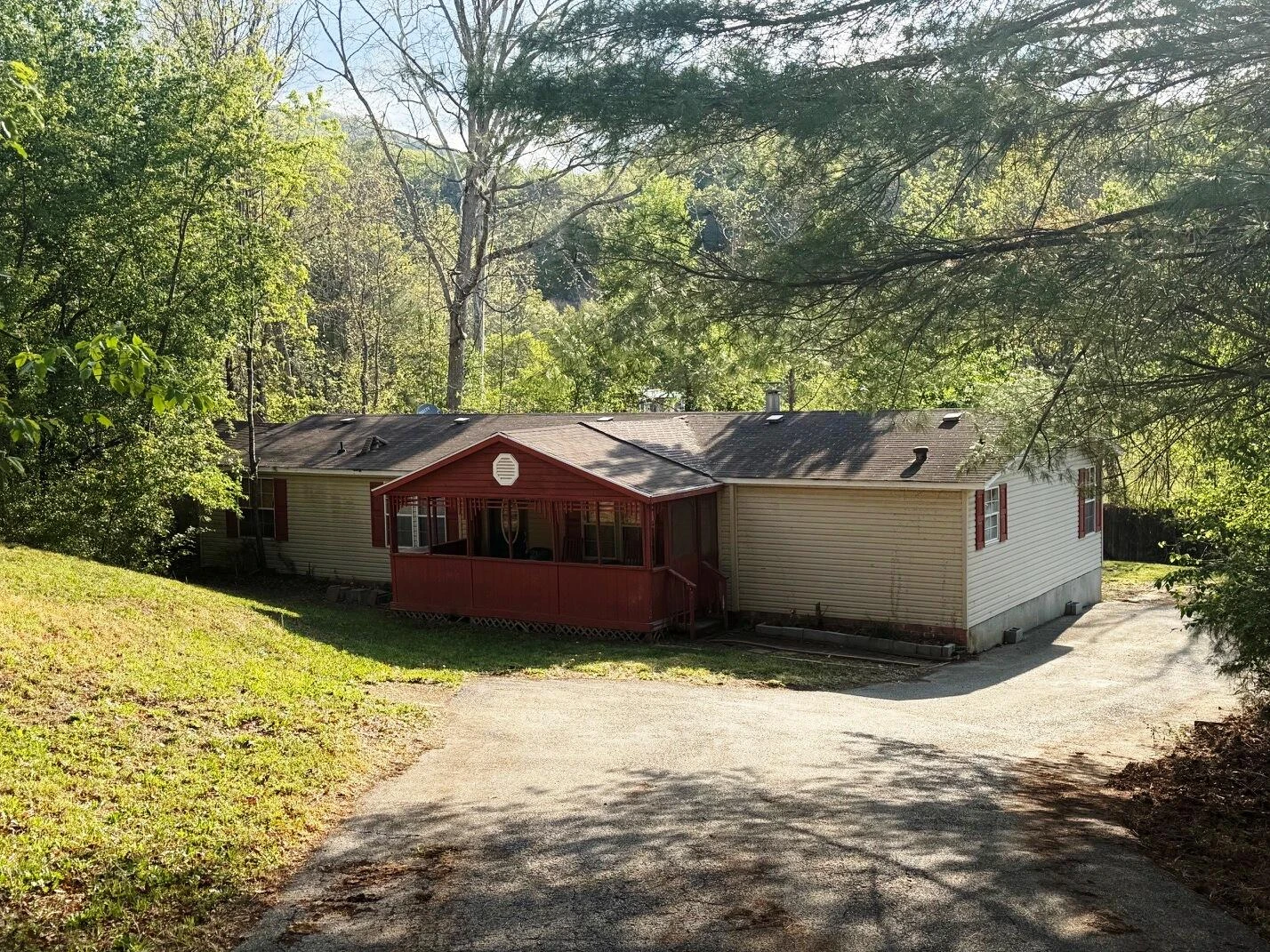 2700 Bradshaw RD