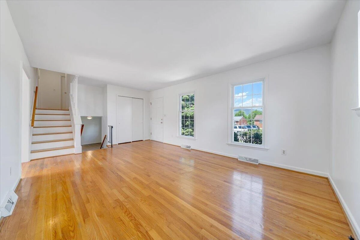 812 Kimball AVE - Photo 14