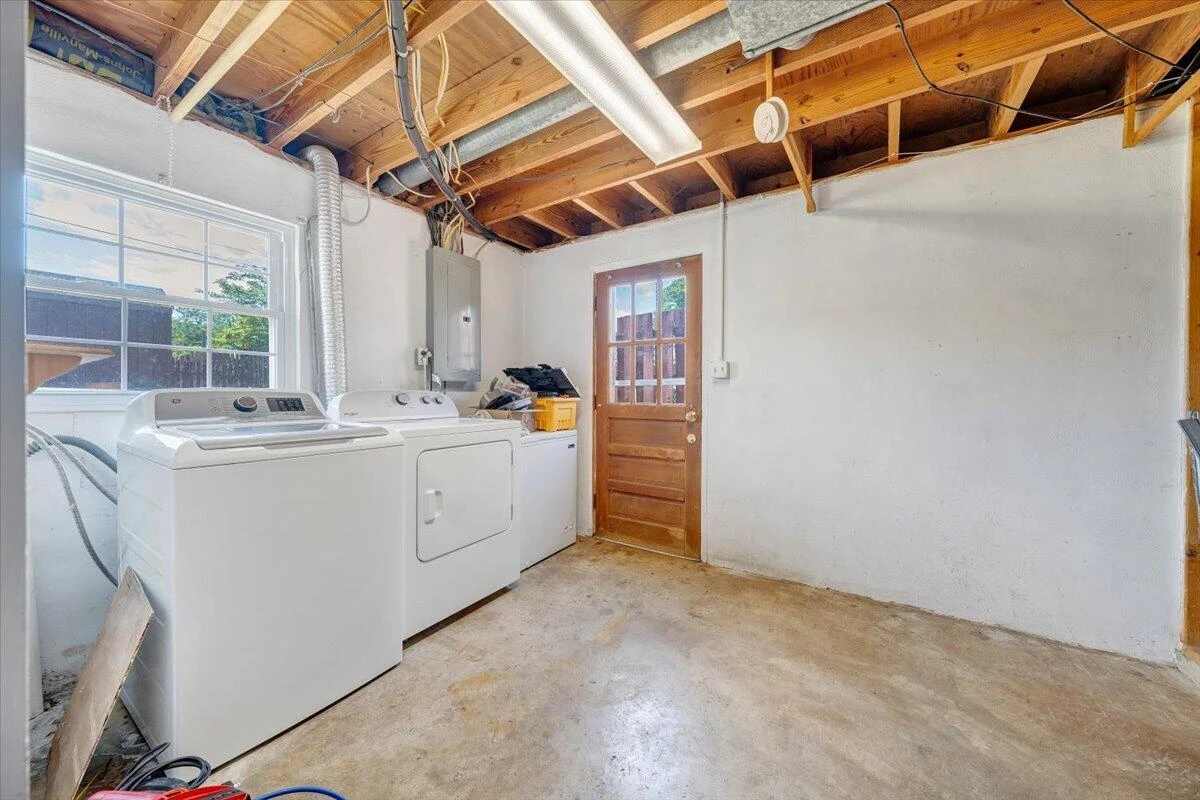 812 Kimball AVE - Photo 46