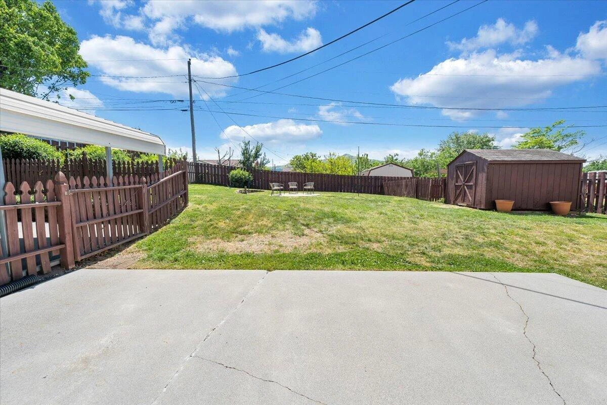 812 Kimball AVE - Photo 47