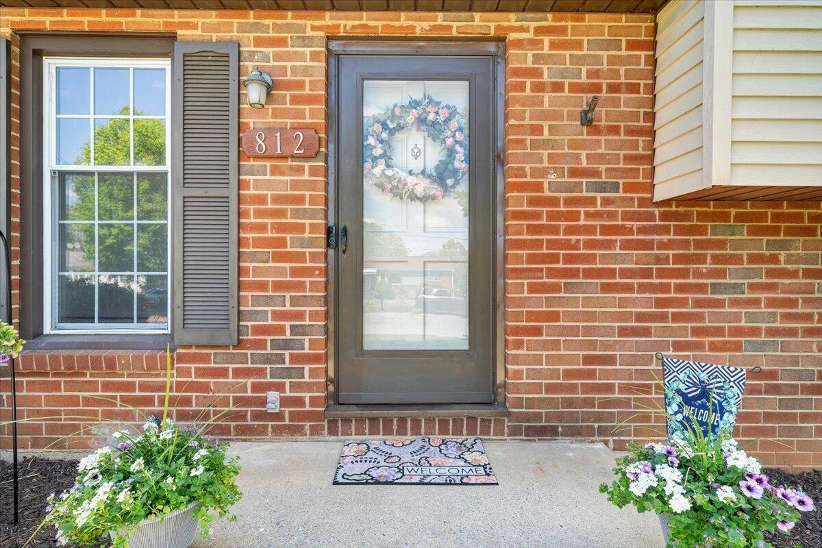 812 Kimball AVE - Photo 10