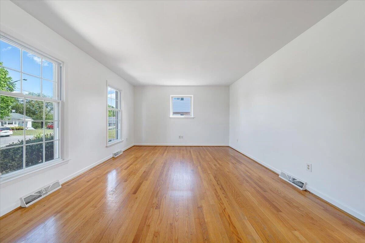 812 Kimball AVE - Photo 12