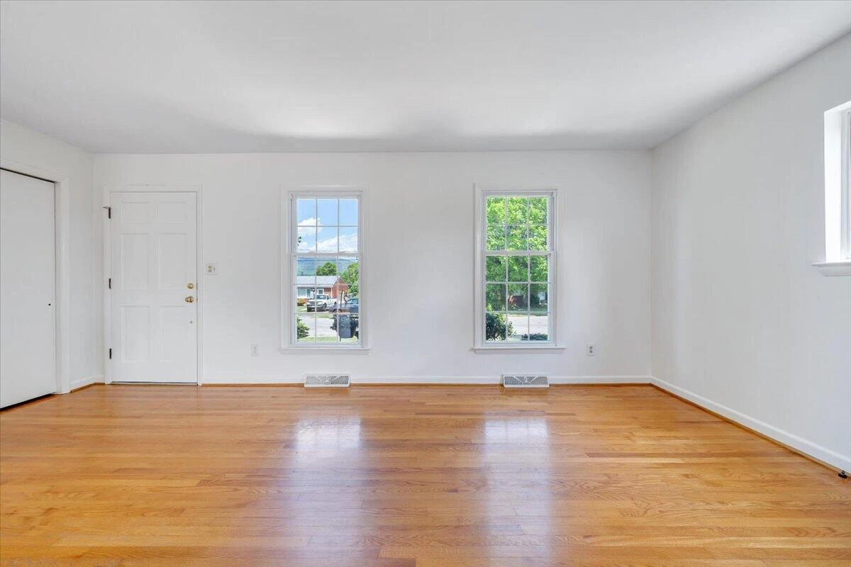 812 Kimball AVE - Photo 13