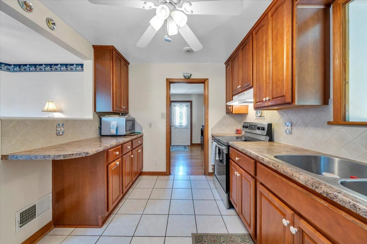 1156 Starmount AVE - Photo 10