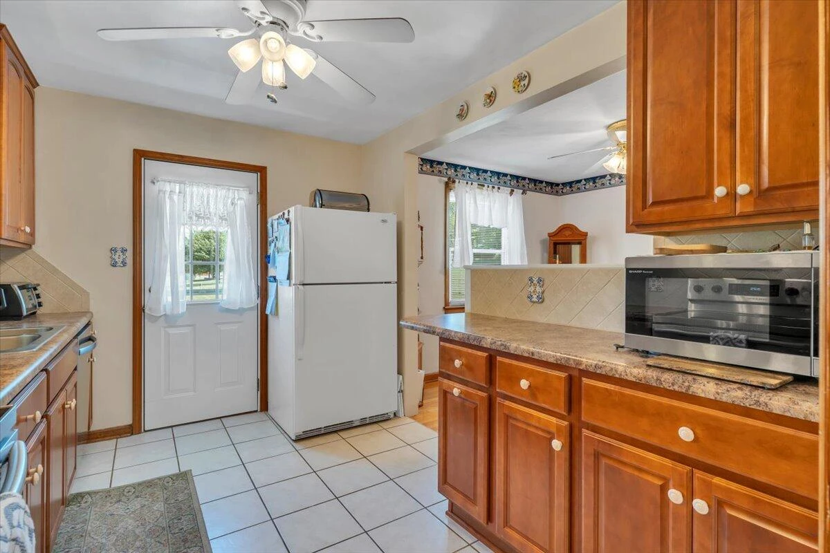 1156 Starmount AVE - Photo 12