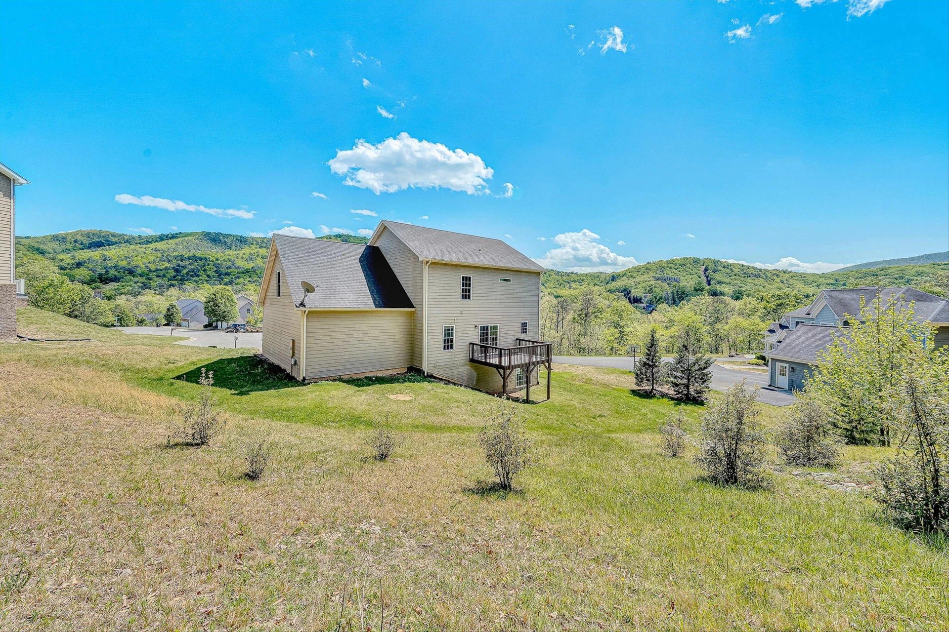 4235 Berkeley Place DR - Photo 55