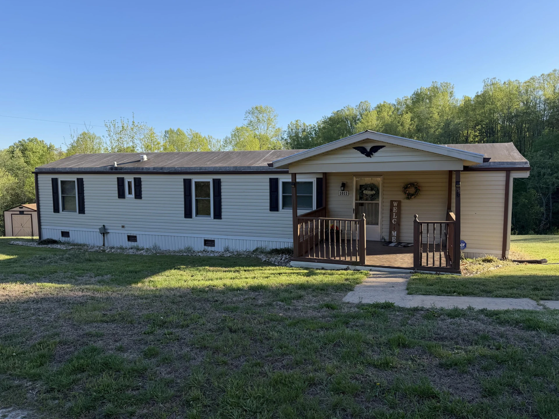 1011 Circle Tee LN