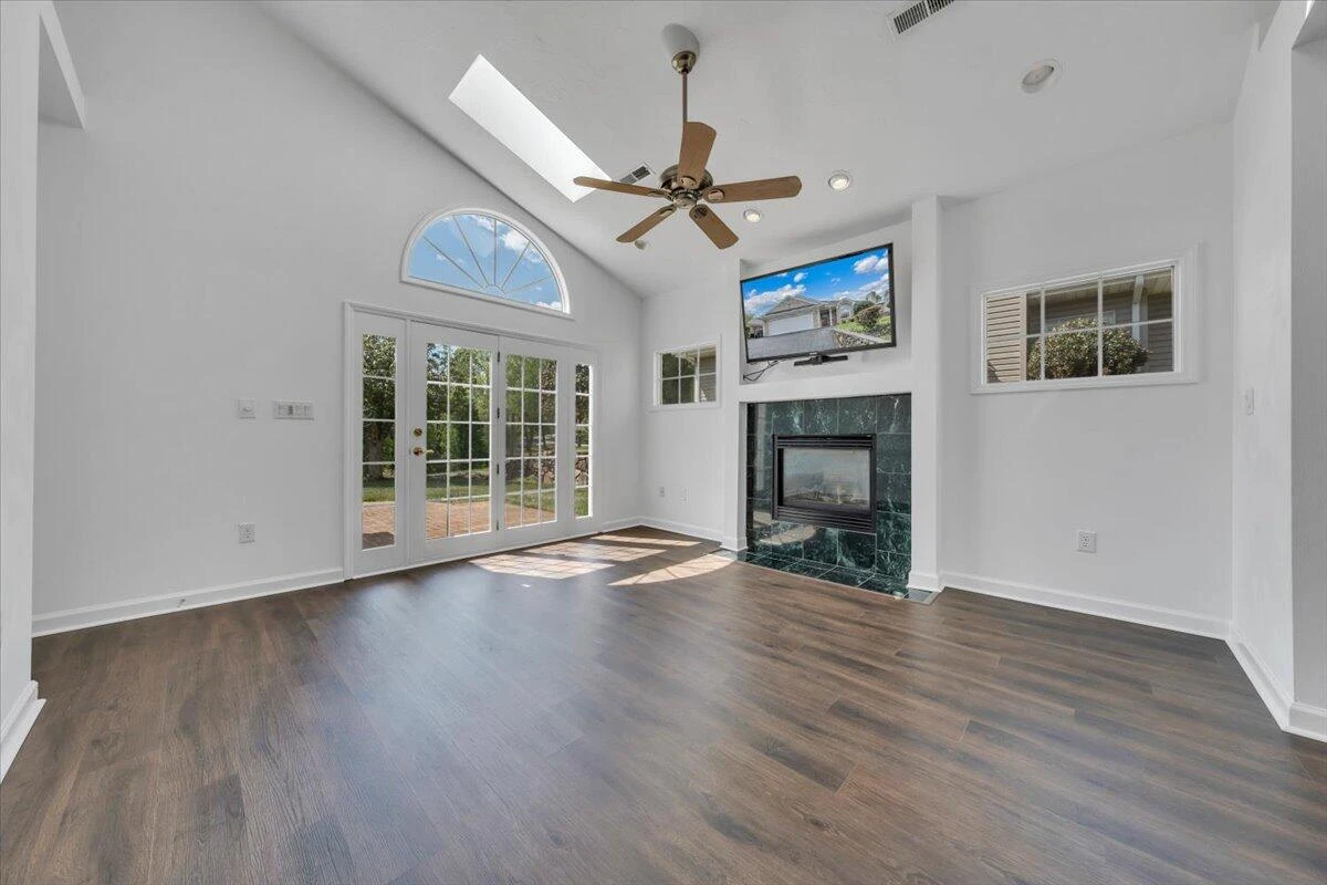 4822 Cave Spring LN - Photo 17