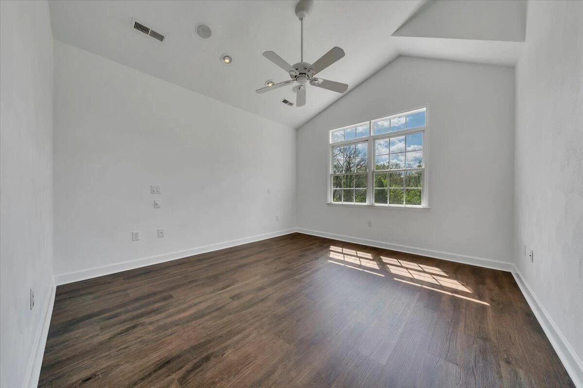 4822 Cave Spring LN - Photo 21