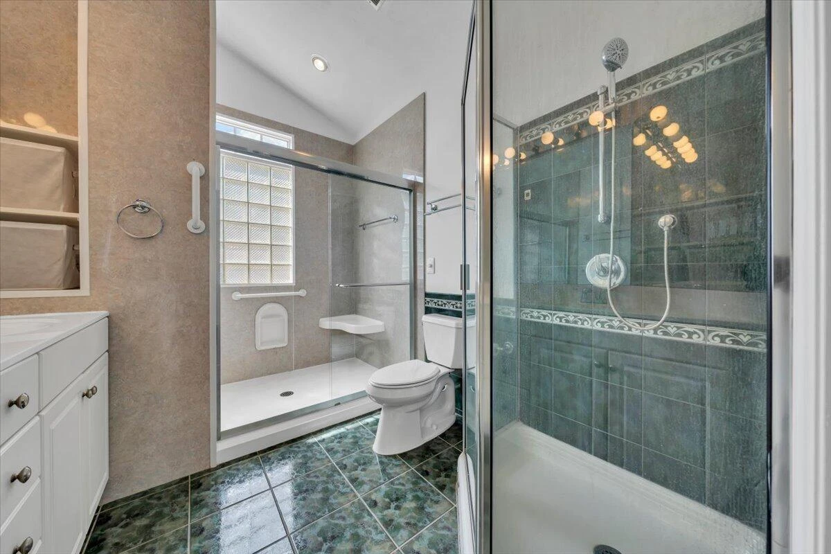 4822 Cave Spring LN - Photo 23