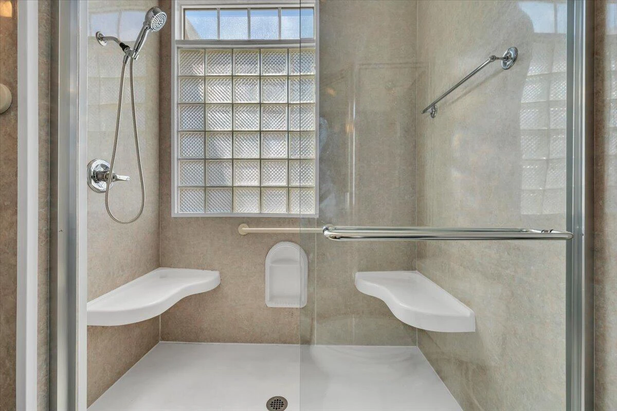 4822 Cave Spring LN - Photo 25